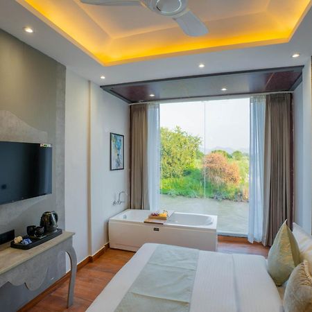 The Ganges Riverside Escape With A Private Ghat Haridwār Exterior photo