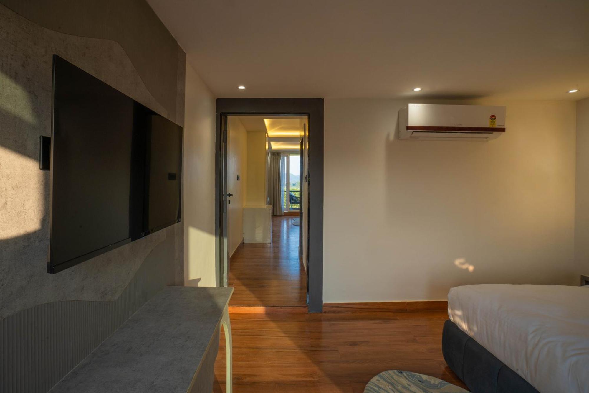 The Ganges Riverside Escape With A Private Ghat Haridwār Room photo