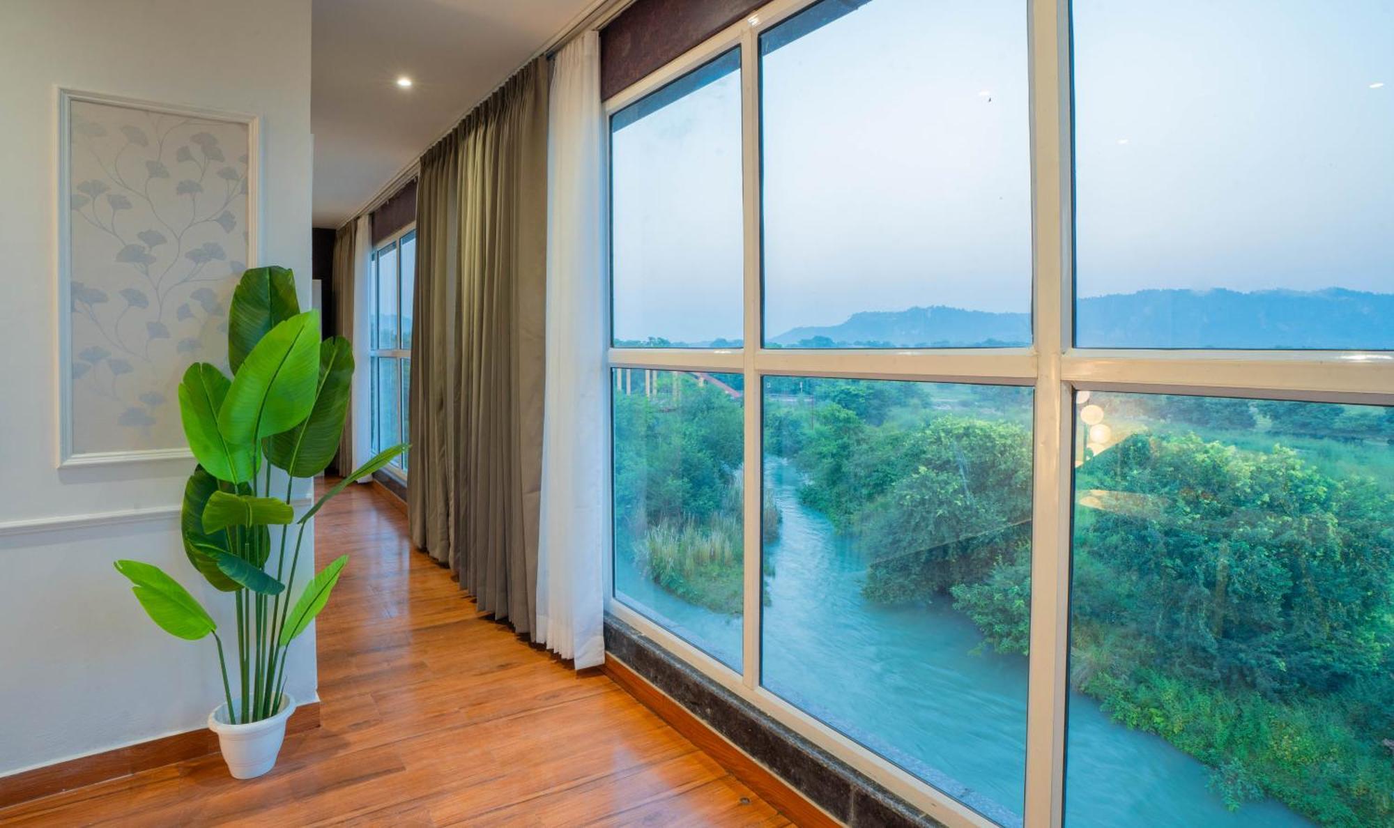 The Ganges Riverside Escape With A Private Ghat Haridwār Exterior photo
