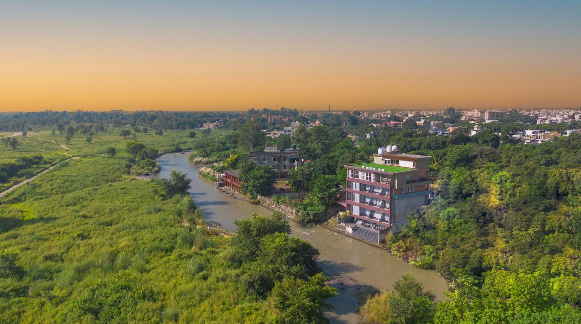 The Ganges Riverside Escape With A Private Ghat Haridwār Exterior photo