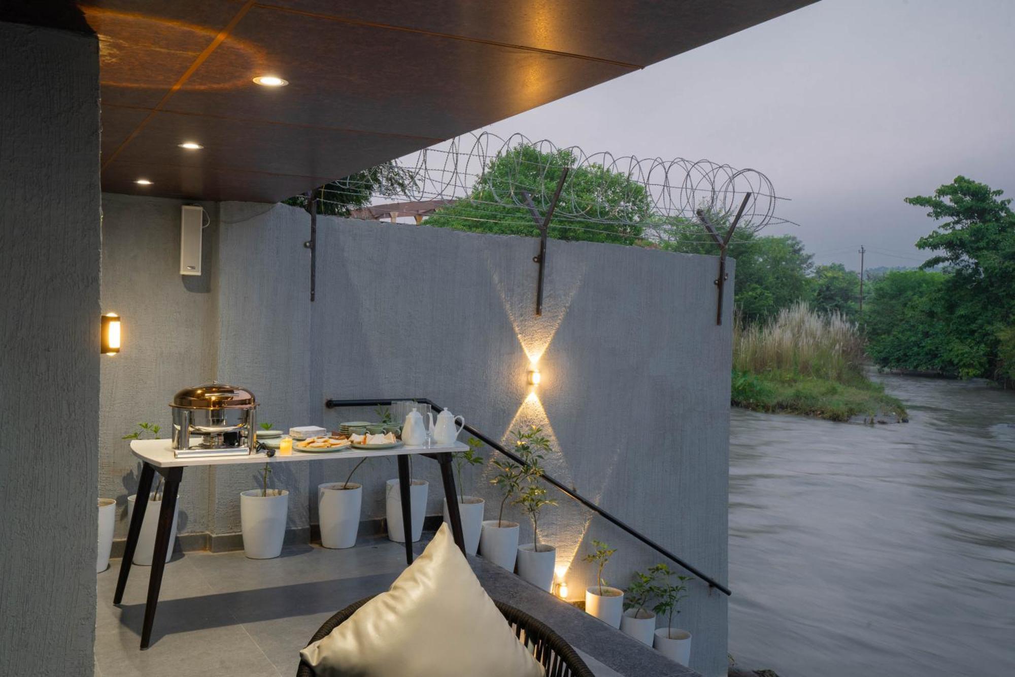 The Ganges Riverside Escape With A Private Ghat Haridwār Exterior photo